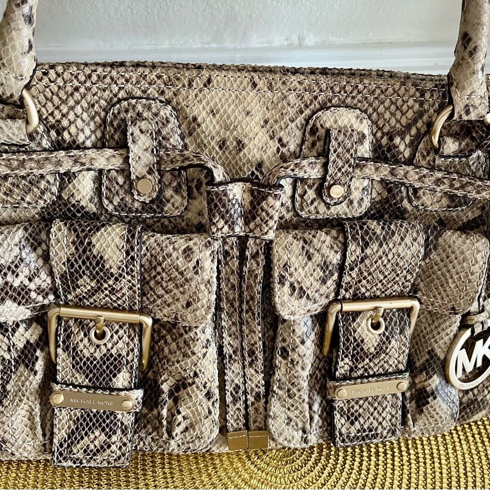 NEW condition Michael Kors Phyton Purse - Picture 9 of 16